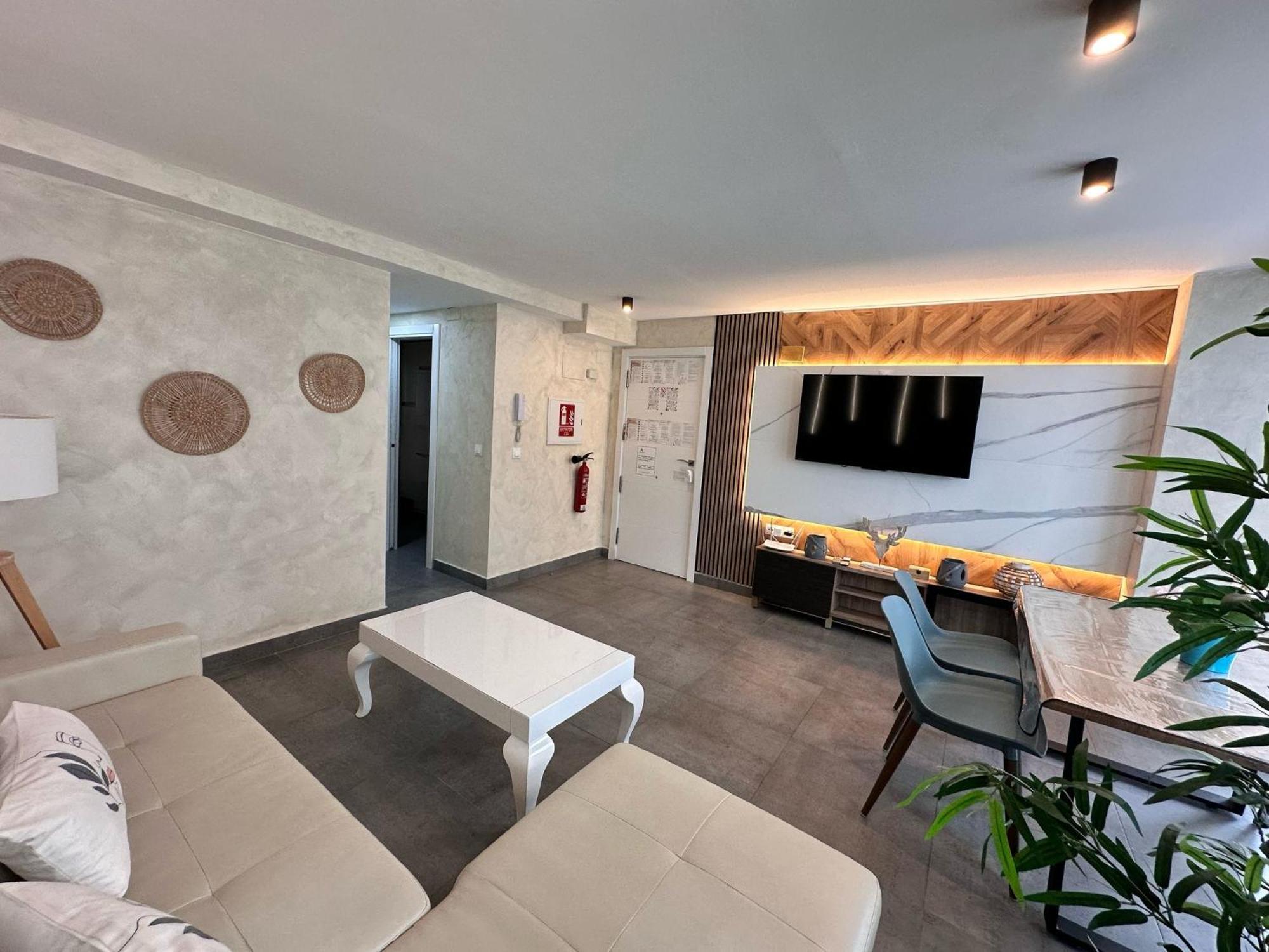 Playa Carihuela Apartamentos El Carmen Торемолинос Екстериор снимка